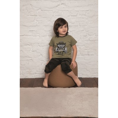 Σετ παιδικής πιτζάμας capri με κοντομάνικο για αγόρι εμπριμέ με σχέδιο 4X4 1 σετ